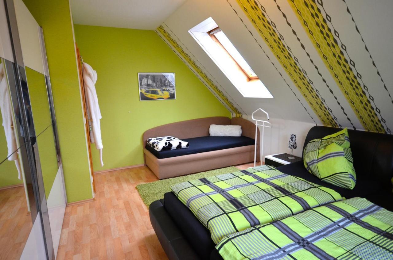 Ferienwohnung Rennsteigblick Suhl Quarto foto